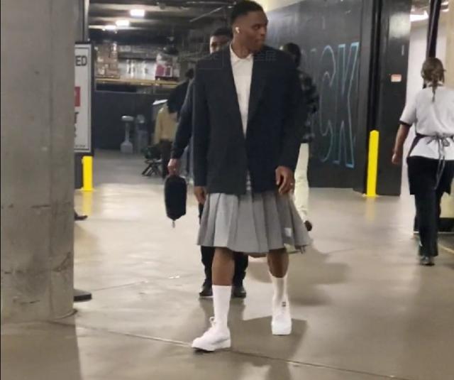 压到淘汰赛 压到淘汰赛